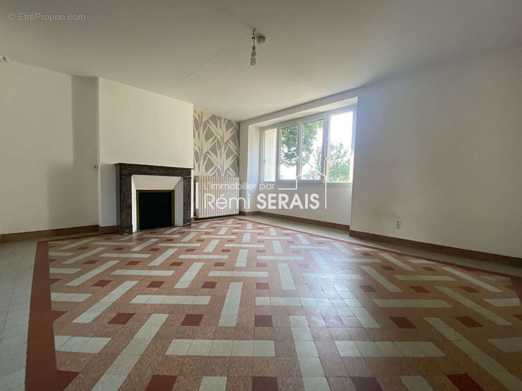 Maison à COLOMBIERS