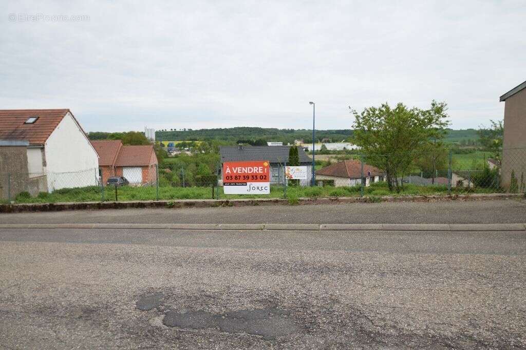 Terrain à CHATEAU-SALINS