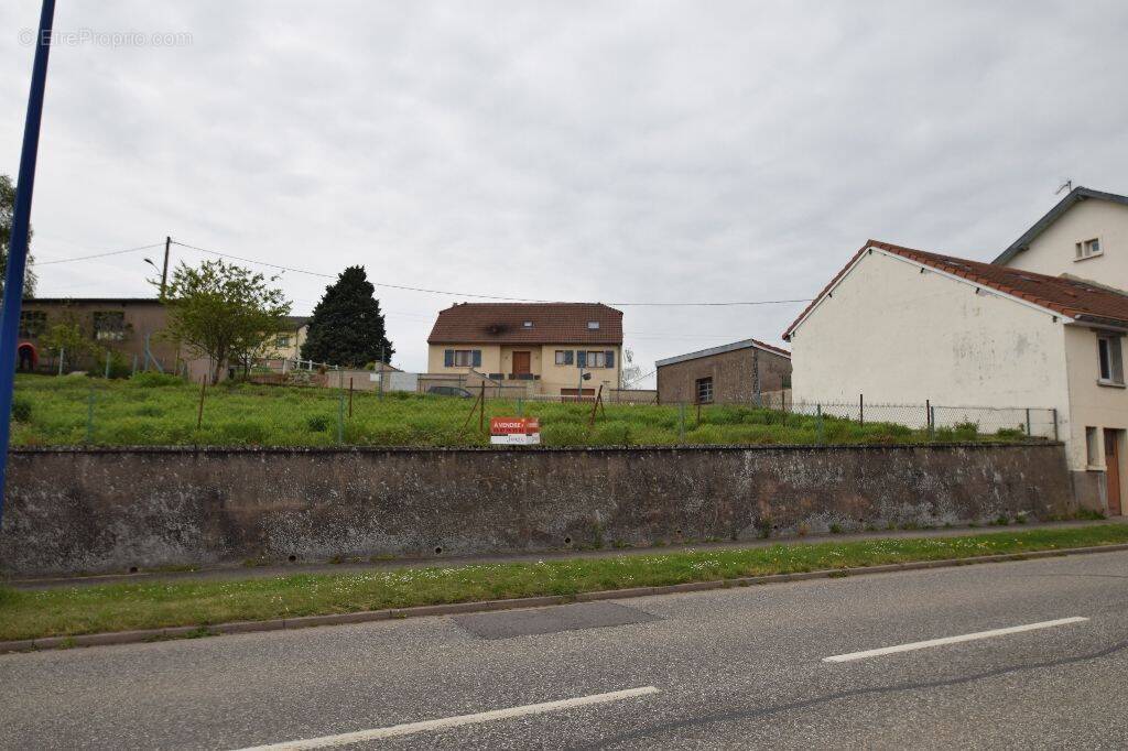 Terrain à CHATEAU-SALINS