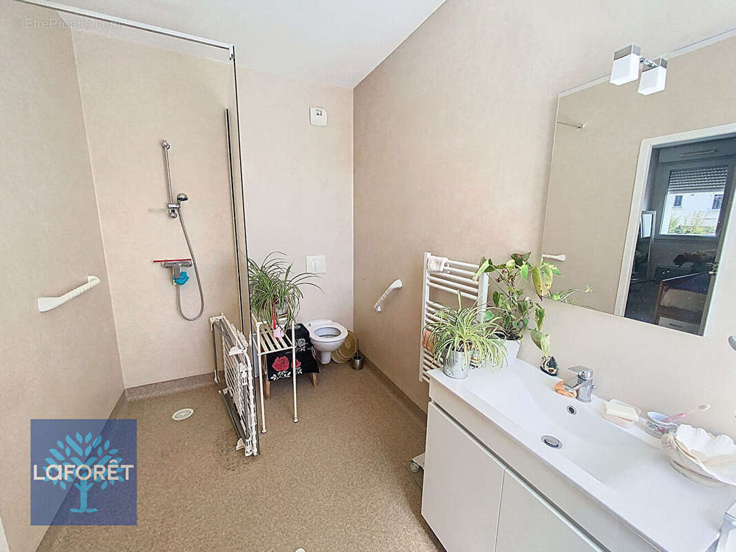 Appartement à FOUGERES