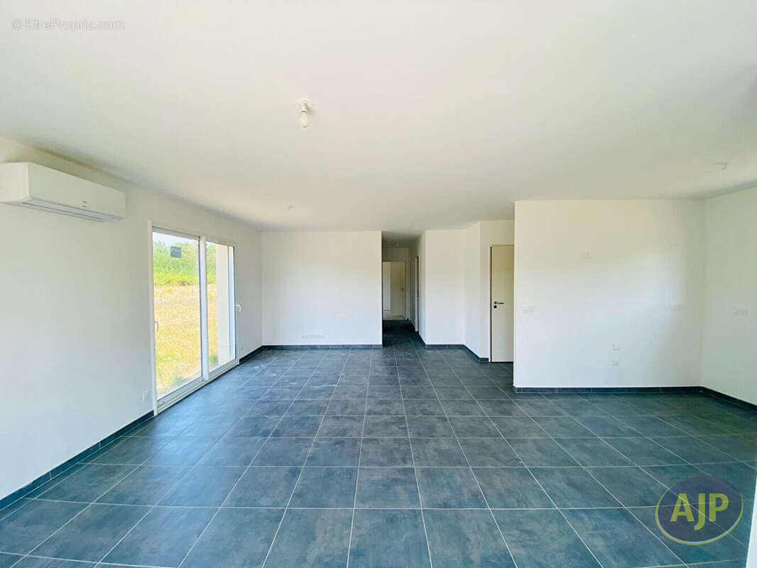 Maison à LESPARRE-MEDOC