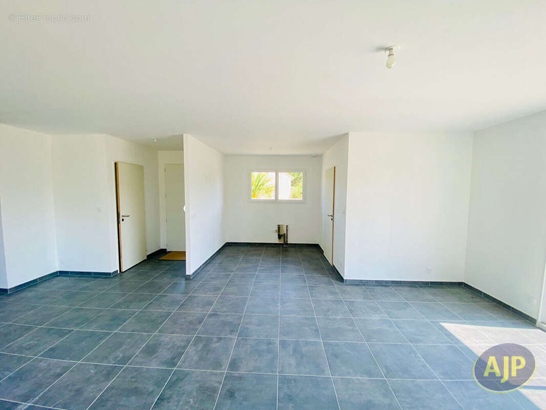 Maison à LESPARRE-MEDOC