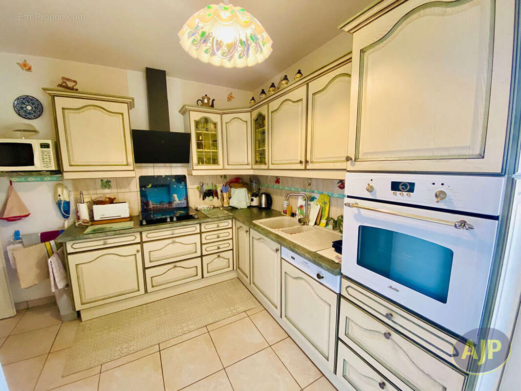 Maison à SAINT-GERMAIN-D&#039;ESTEUIL