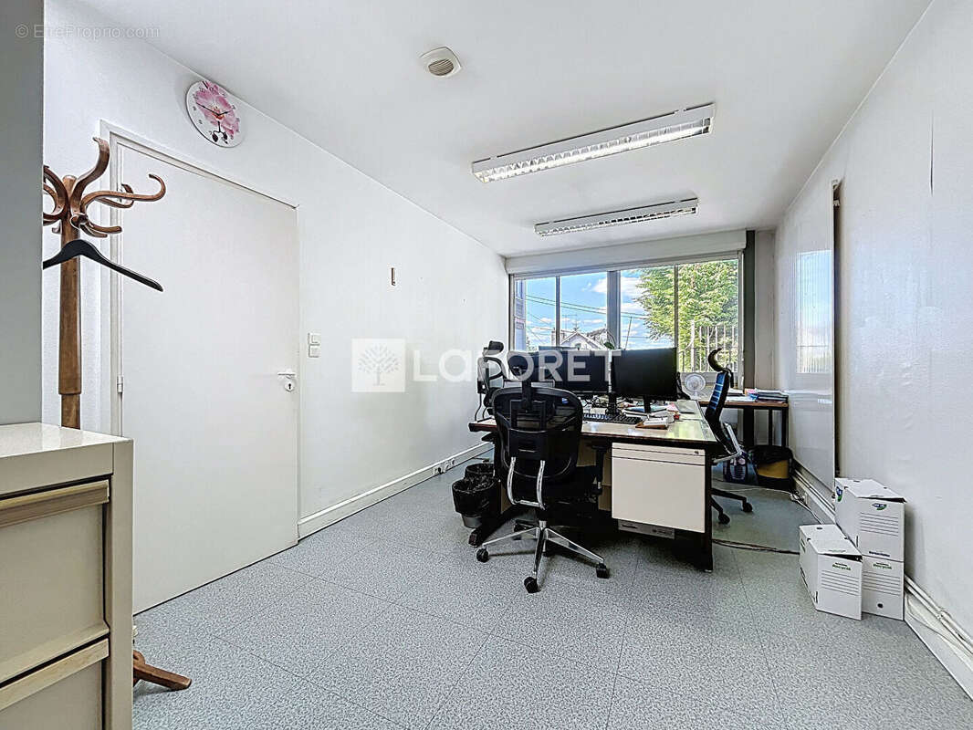 Commerce à CHAUMONT