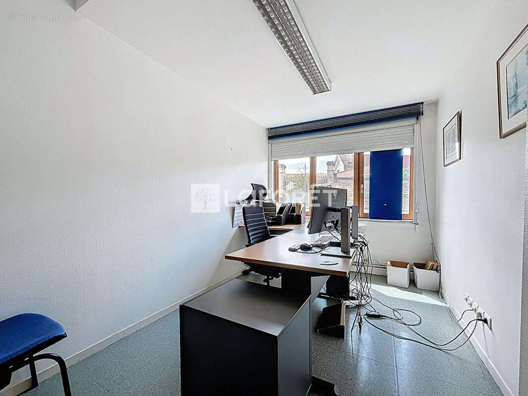 Commerce à CHAUMONT