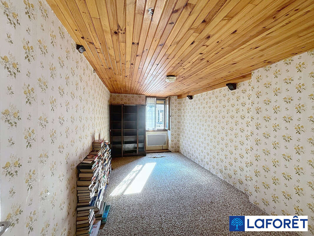 Maison à GRANCEY-LE-CHATEAU-NEUVELLE