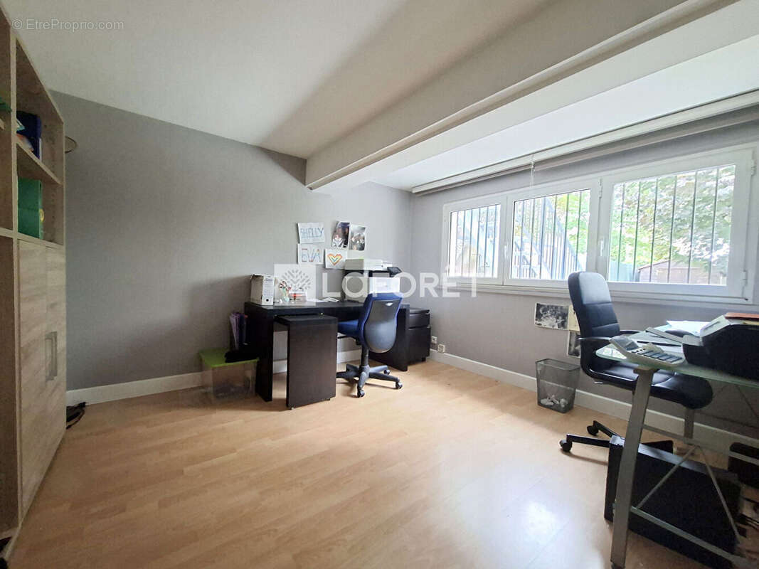 Maison à LES PAVILLONS-SOUS-BOIS