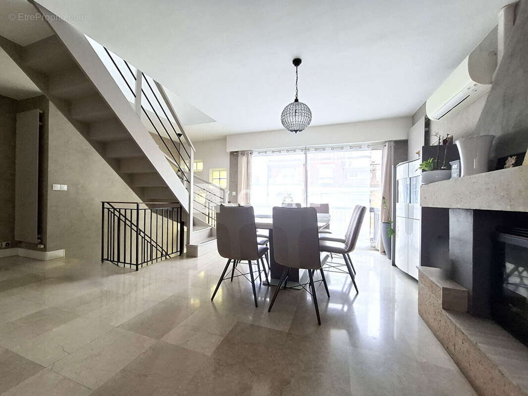 Maison à LES PAVILLONS-SOUS-BOIS