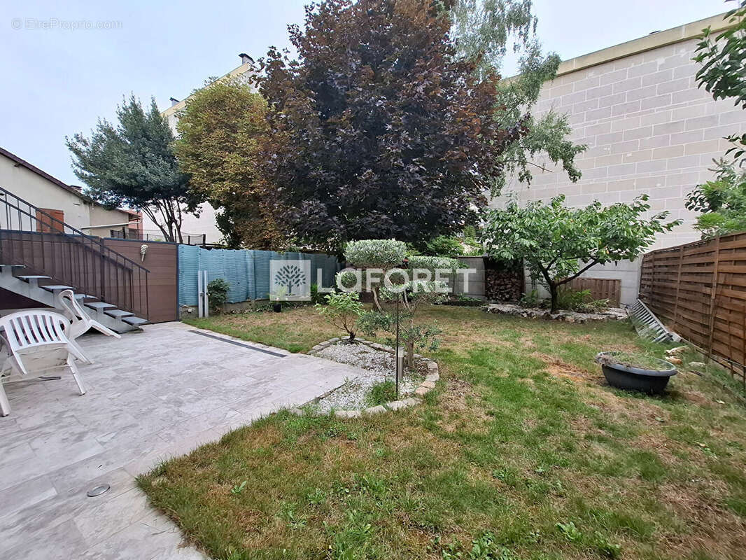 Maison à LES PAVILLONS-SOUS-BOIS