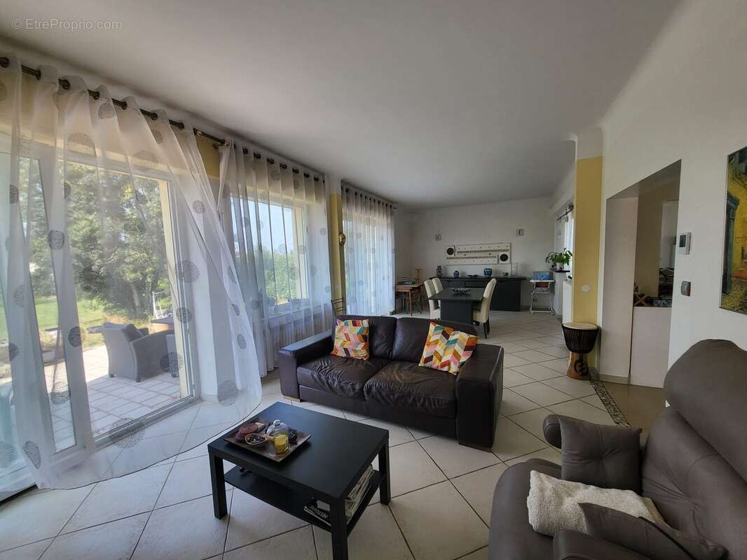 Maison à HAUCOURT-MOULAINE