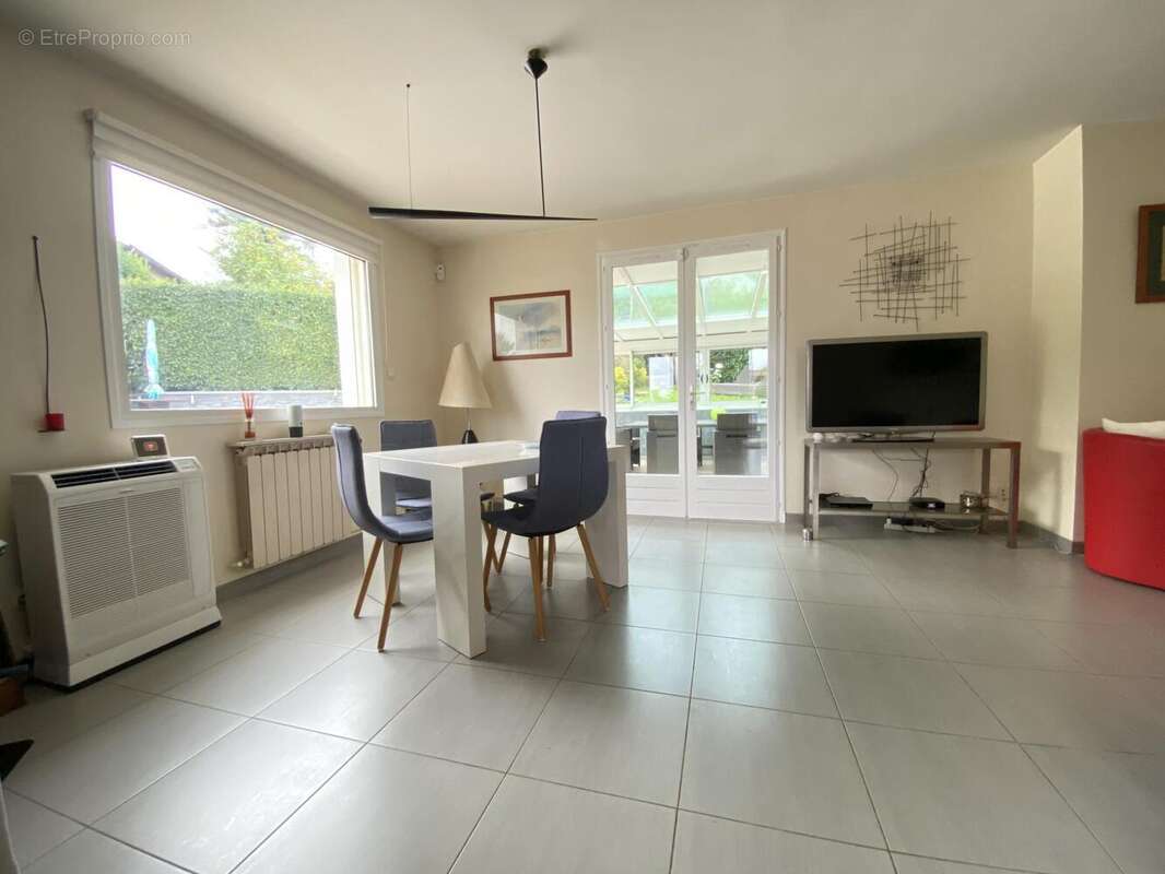 Photo 7 - Maison à COLLONGES-AU-MONT-D&#039;OR