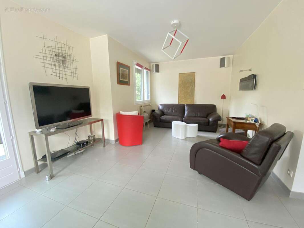 Photo 8 - Maison à COLLONGES-AU-MONT-D&#039;OR