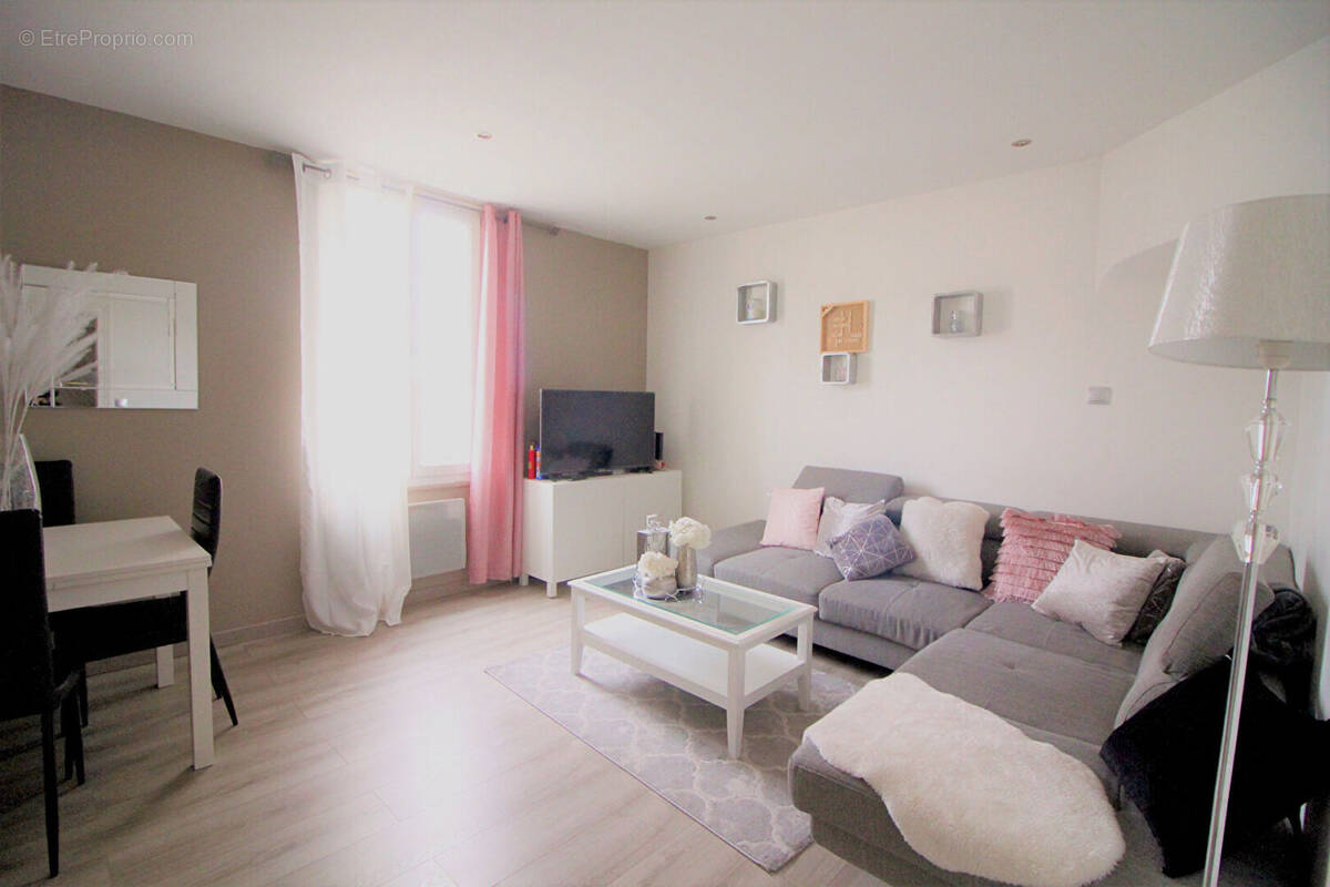 Appartement à PERSAN