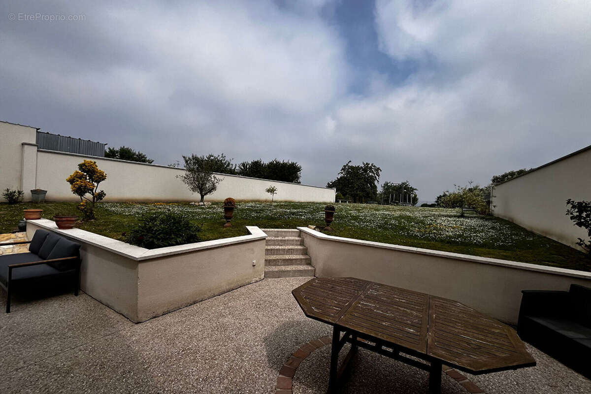 Maison à GRANDFRESNOY