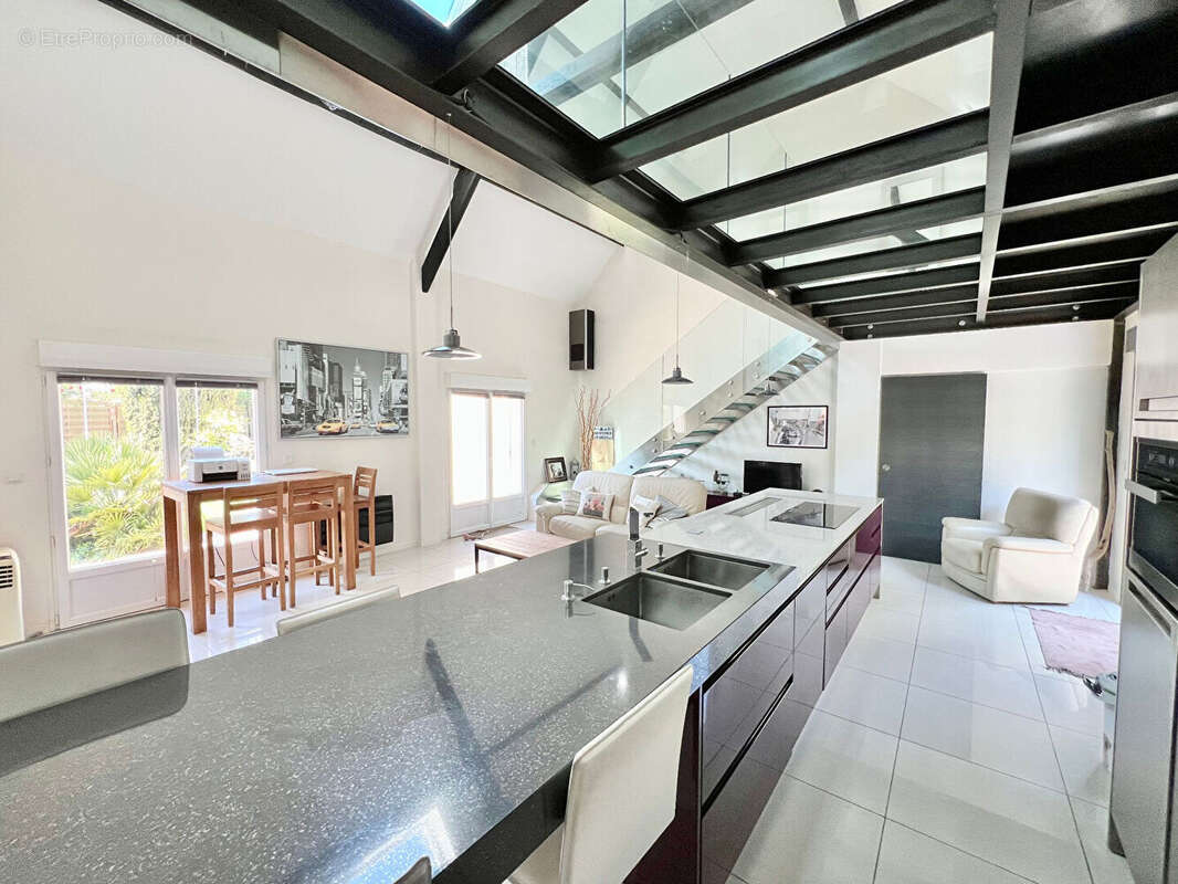 Maison à HEROUVILLE