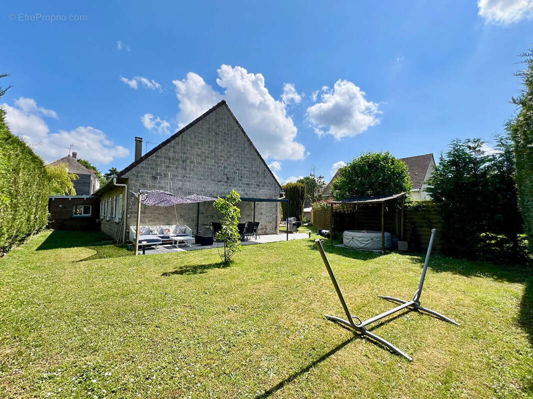 Maison à HEROUVILLE