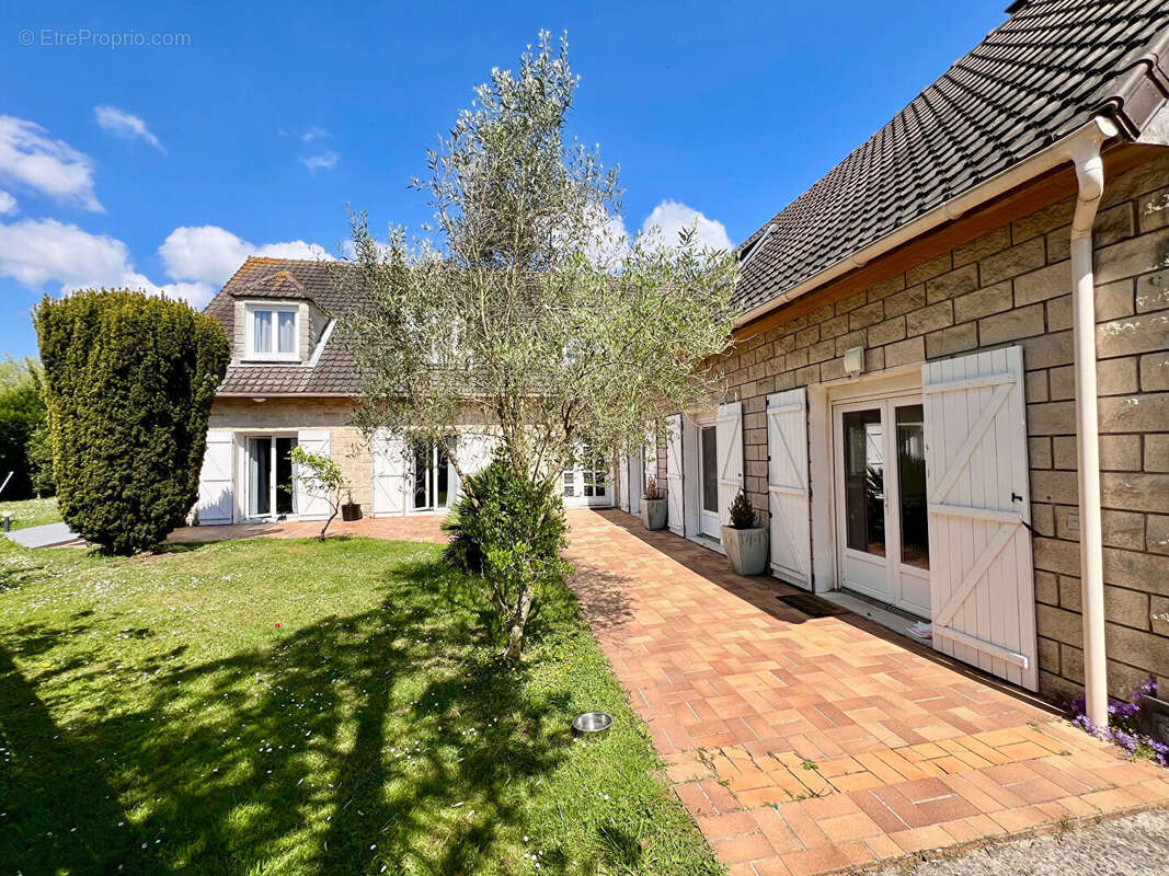 Maison à HEROUVILLE