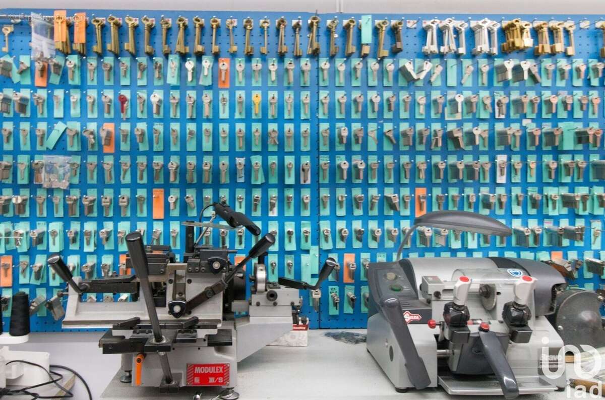 Photo 2 - Commerce à OTHIS