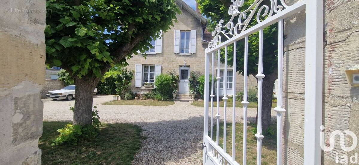 Photo 1 - Maison à MOURS