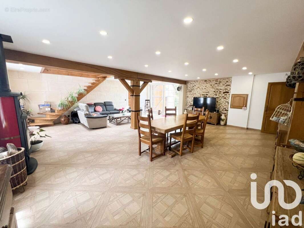 Photo 6 - Maison à CHEVRU