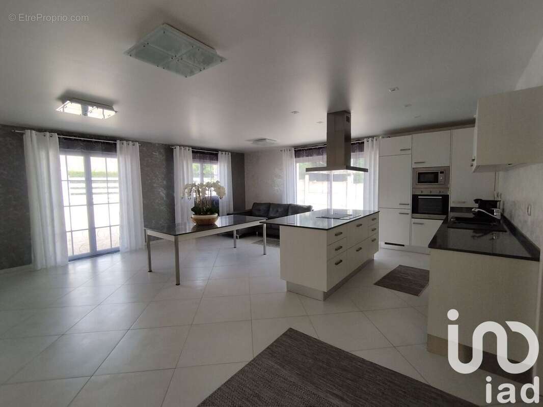 Photo 5 - Maison à SAINT-OUEN