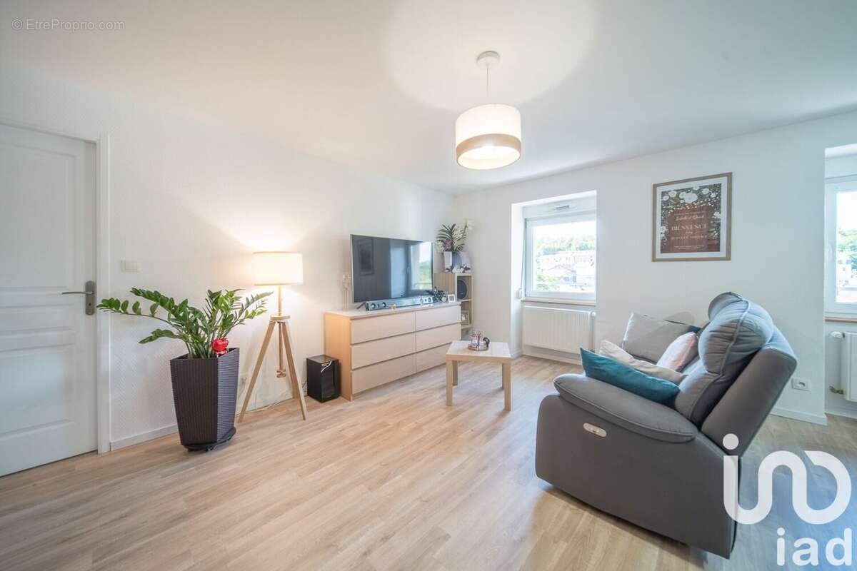 Photo 2 - Appartement à AUDUN-LE-TICHE