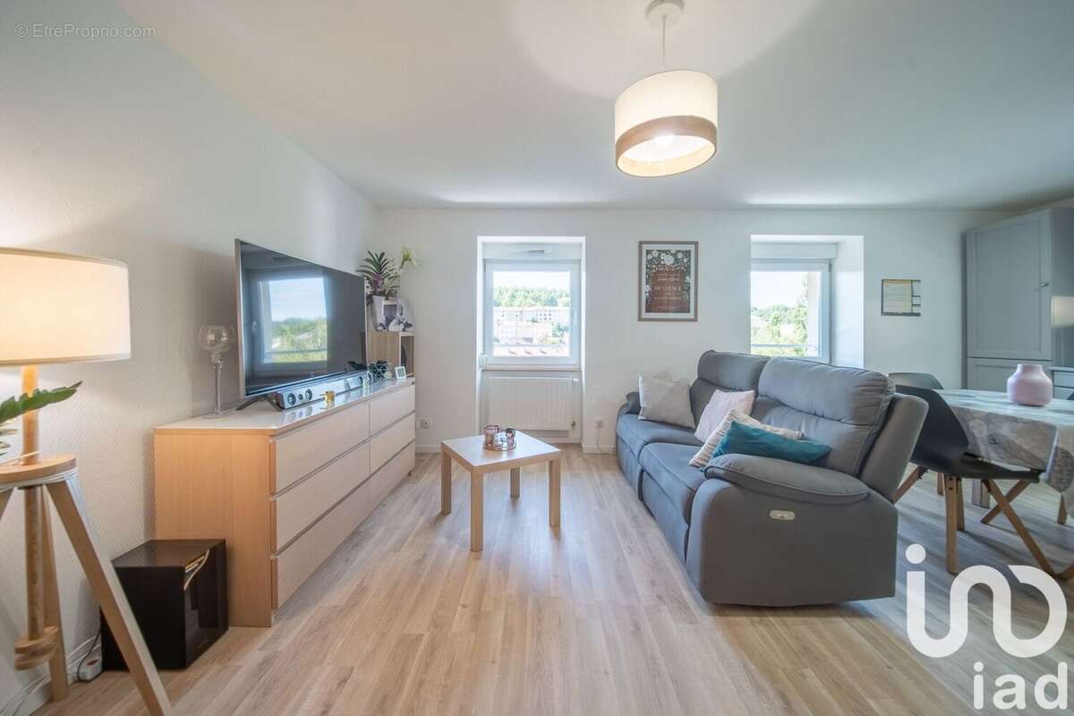 Photo 3 - Appartement à AUDUN-LE-TICHE