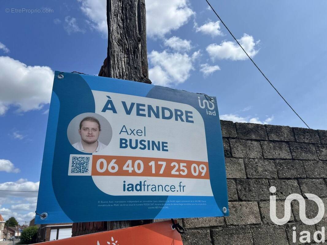 Photo 1 - Terrain à LESTREM