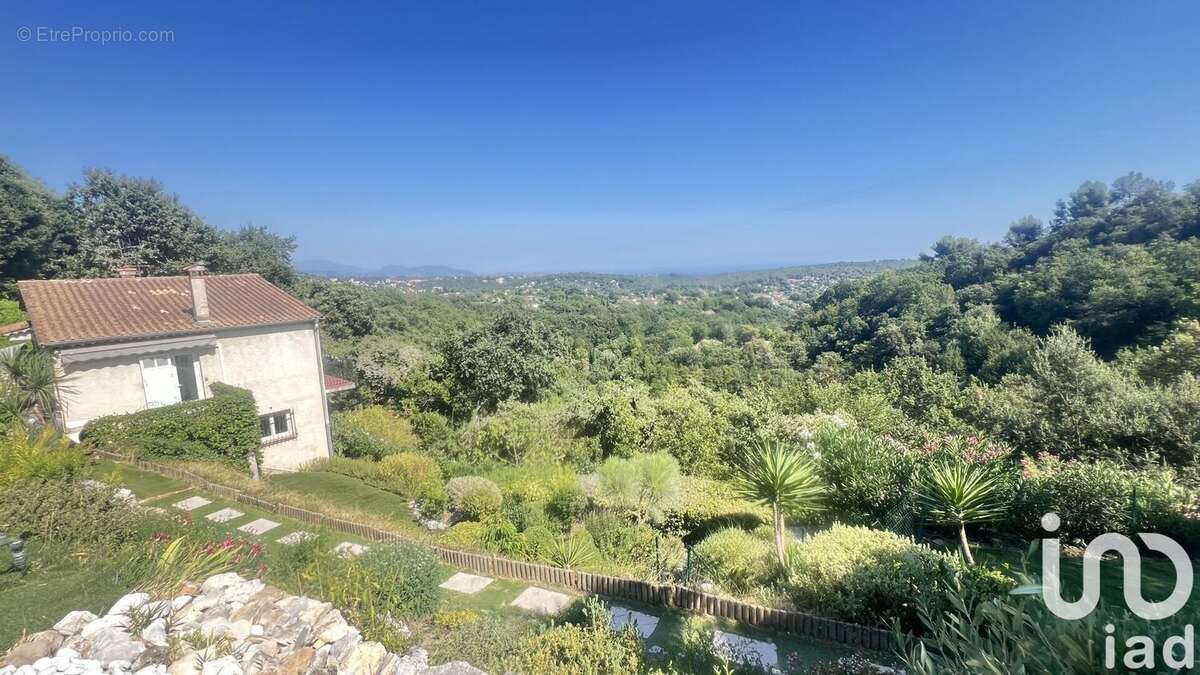 Photo 2 - Maison à TOURRETTES-SUR-LOUP