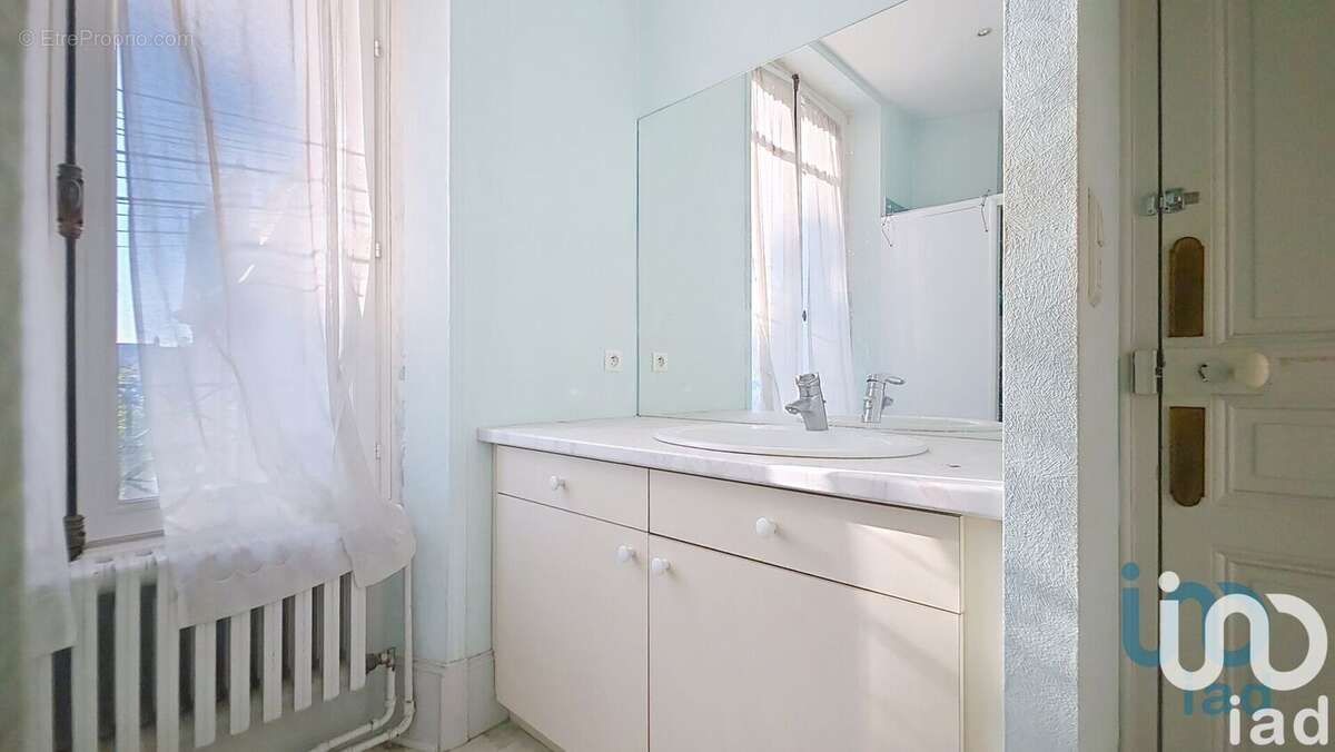 Photo 8 - Maison à ROMILLY-SUR-SEINE