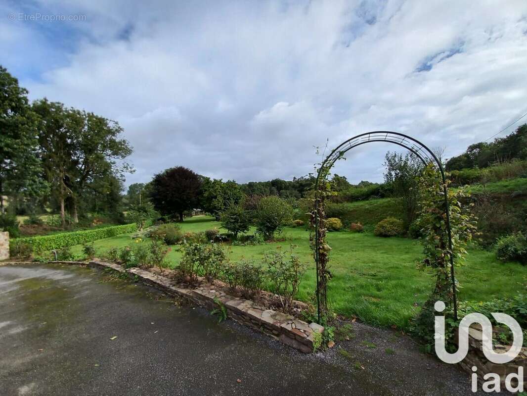 Photo 2 - Maison à CARHAIX-PLOUGUER