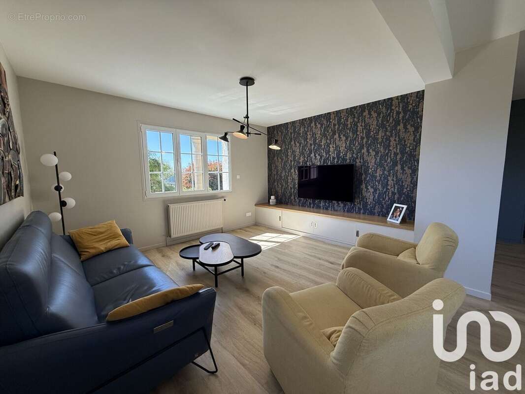 Photo 3 - Maison à AIGLEMONT