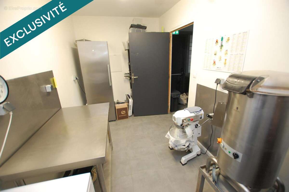 Photo 4 - Commerce à ETAULIERS