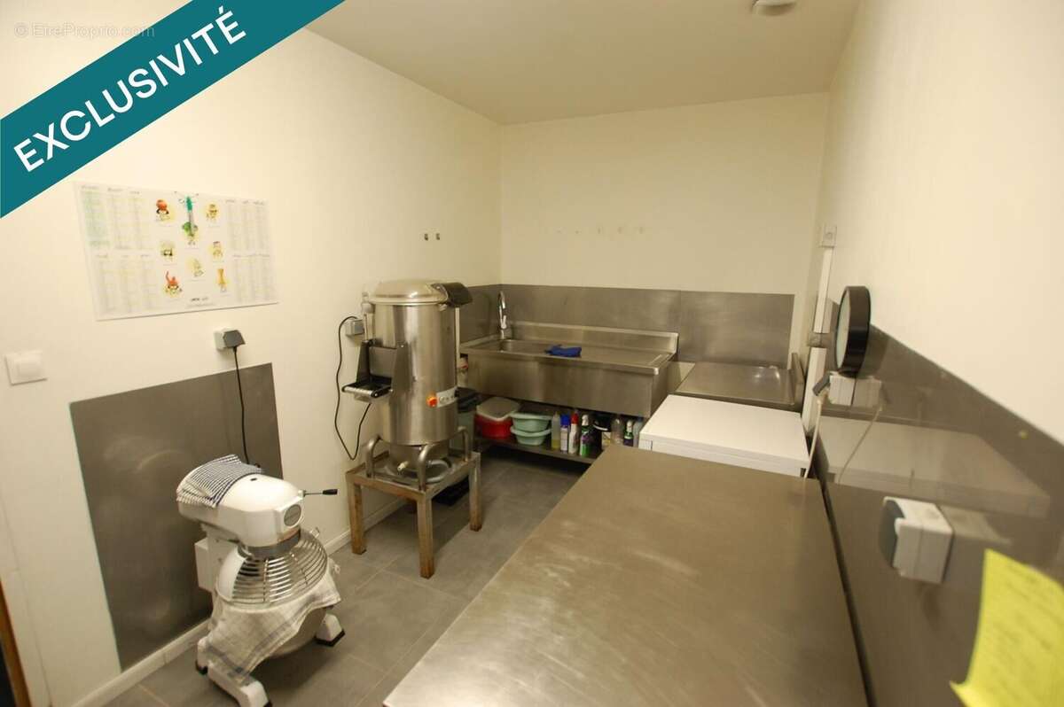 Photo 5 - Commerce à ETAULIERS