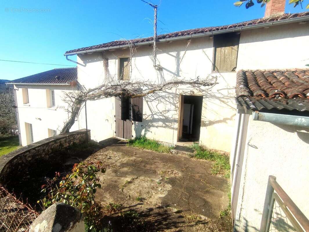 Photo 2 - Maison à SAINT-FRONT-LA-RIVIERE