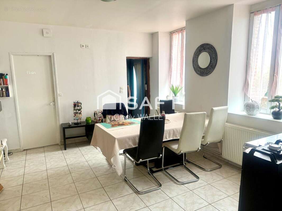 Photo 2 - Maison à MARLE