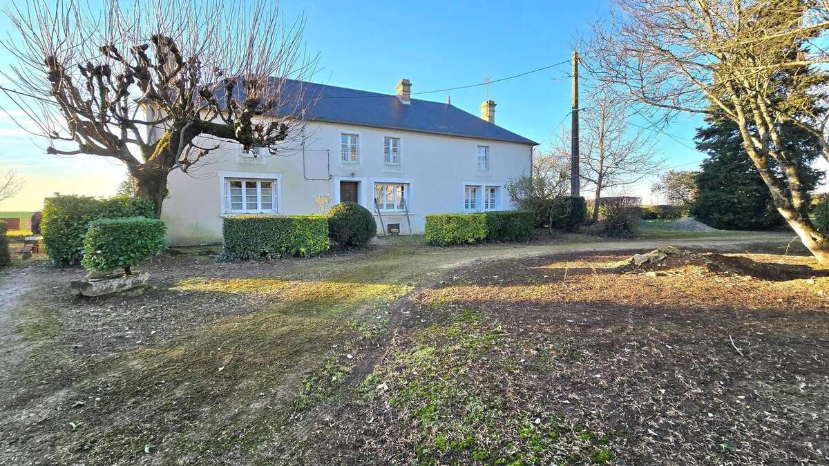 Photo 3 - Maison à MOUZEUIL-SAINT-MARTIN