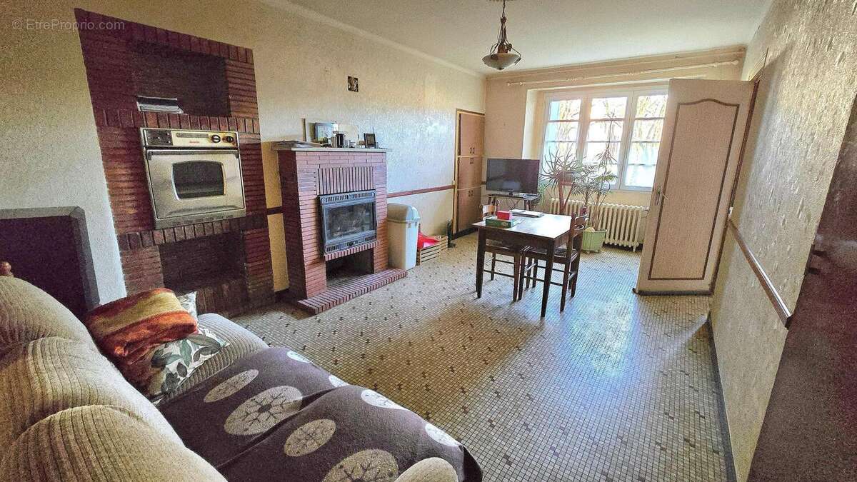 Photo 4 - Maison à MOUZEUIL-SAINT-MARTIN