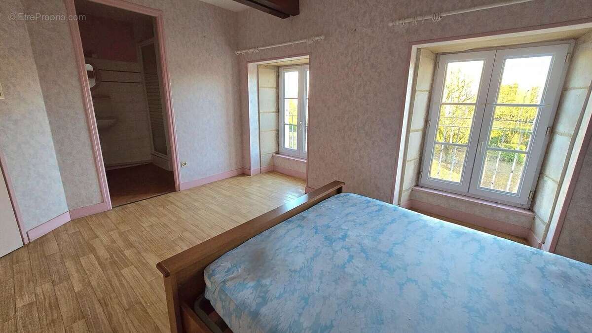 Photo 8 - Maison à MOUZEUIL-SAINT-MARTIN