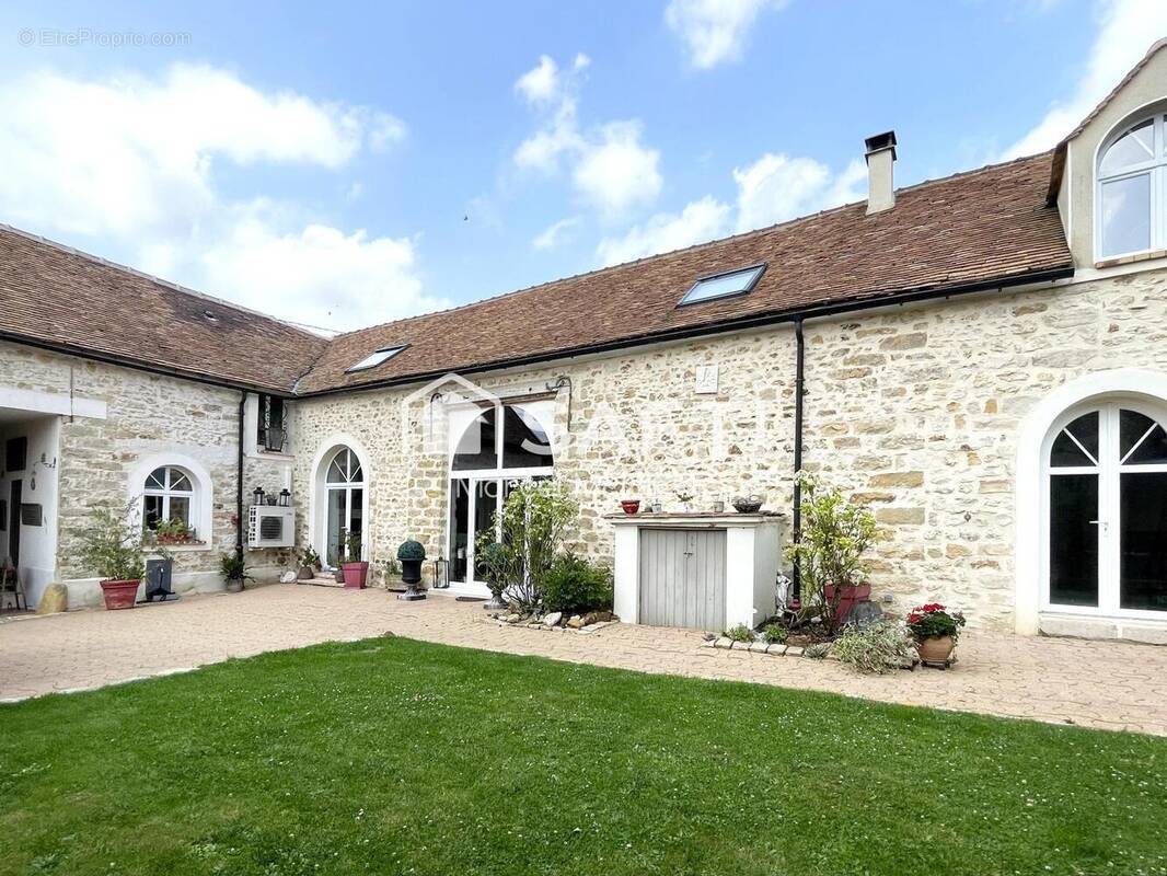 Photo 1 - Maison à LA GRANDE-PAROISSE