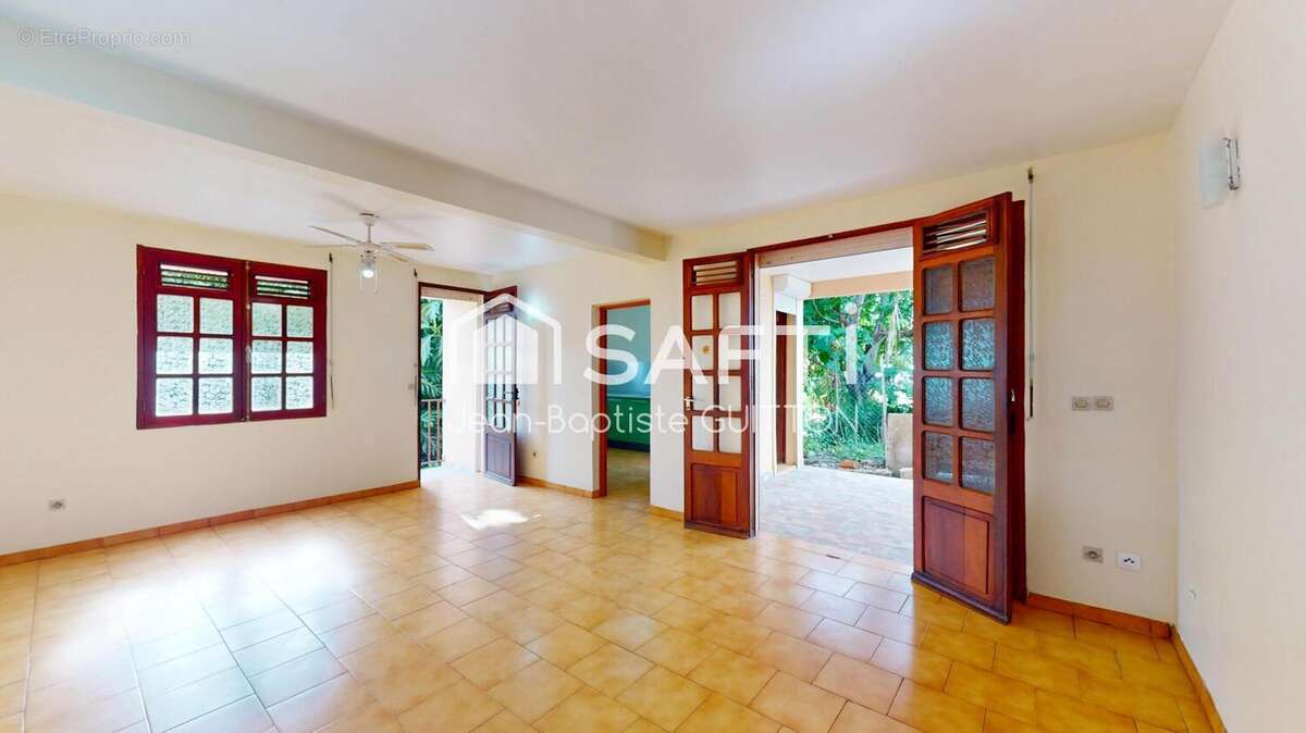 Photo 5 - Maison à LE ROBERT