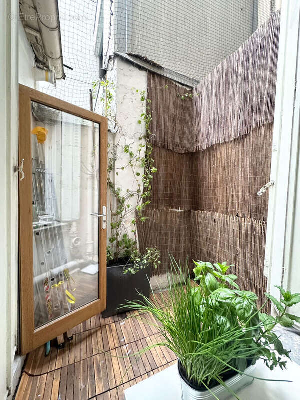 Appartement à PARIS-18E
