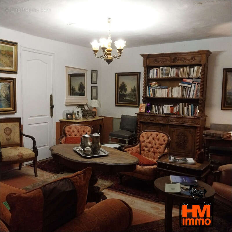 Maison à SAINT-DENIS-DES-MURS