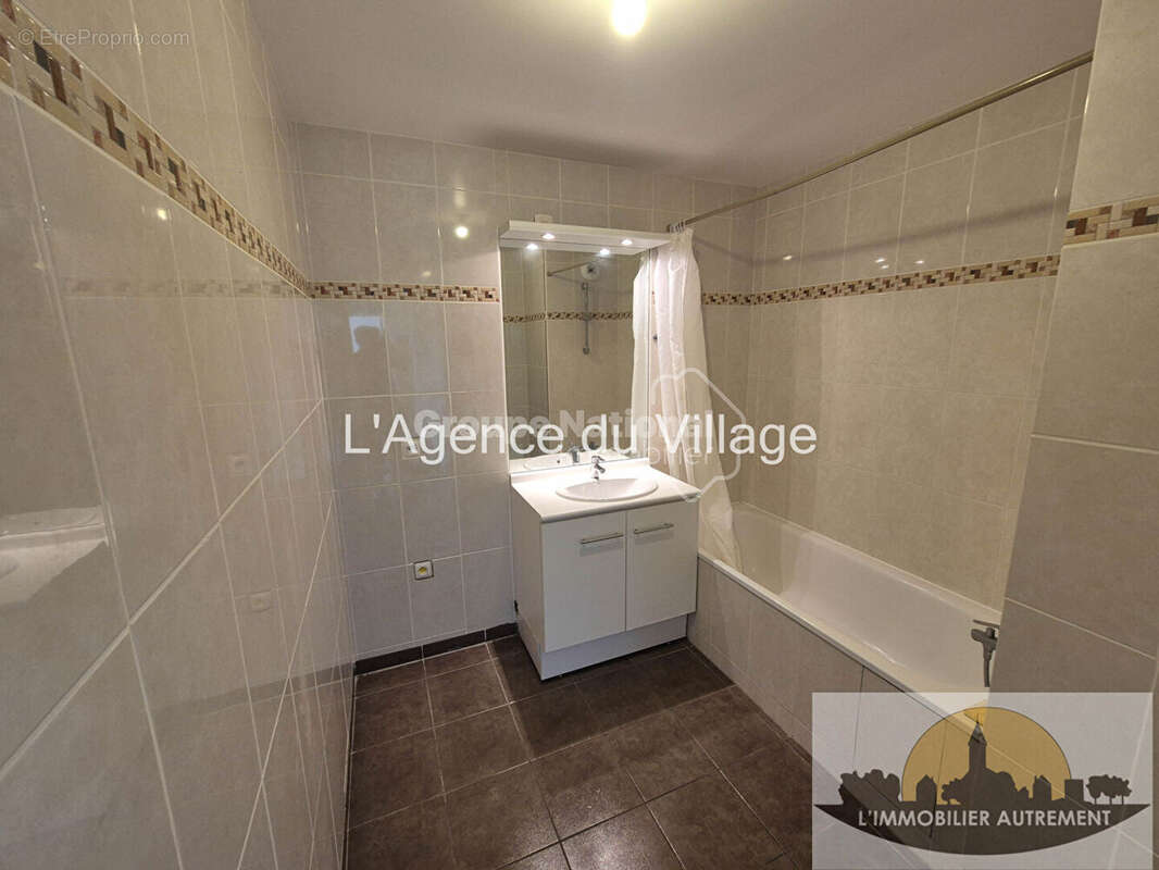 Appartement à PERSAN