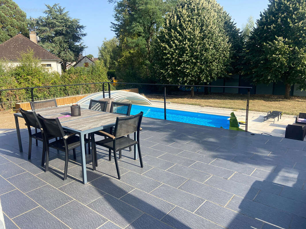 Maison à VARENNES-VAUZELLES