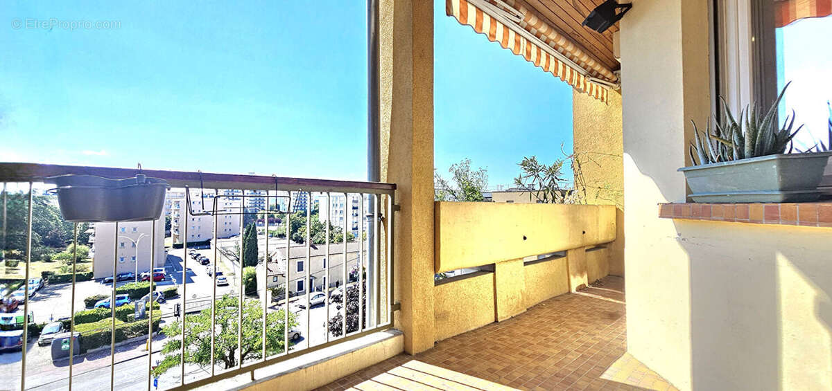 Appartement à VENISSIEUX