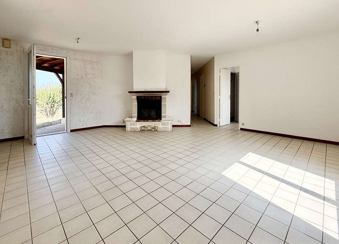 Maison à SAINT-GERMAIN-DU-BEL-AIR