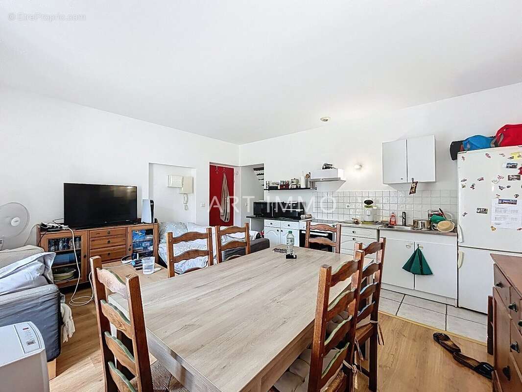 Appartement à ROBION