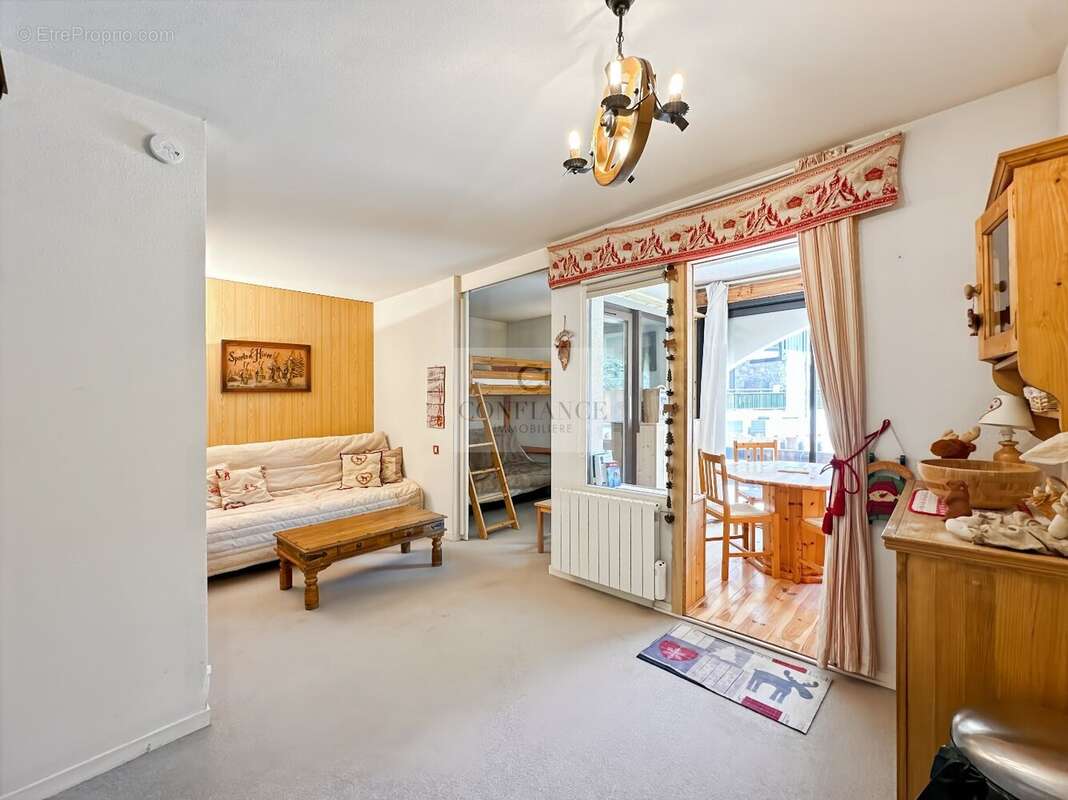 Appartement à SAINT-ETIENNE-DE-TINEE