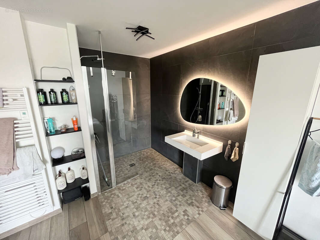 Appartement à ANNEMASSE